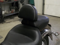 Preview: Fahrer-Rückenlehne - VN 1600 Classic + Classic Tourer - Mustang