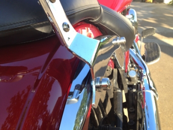 Easy Brackets for Kawasaki Vulcan 900 Classic and Custom with Cobra backrest